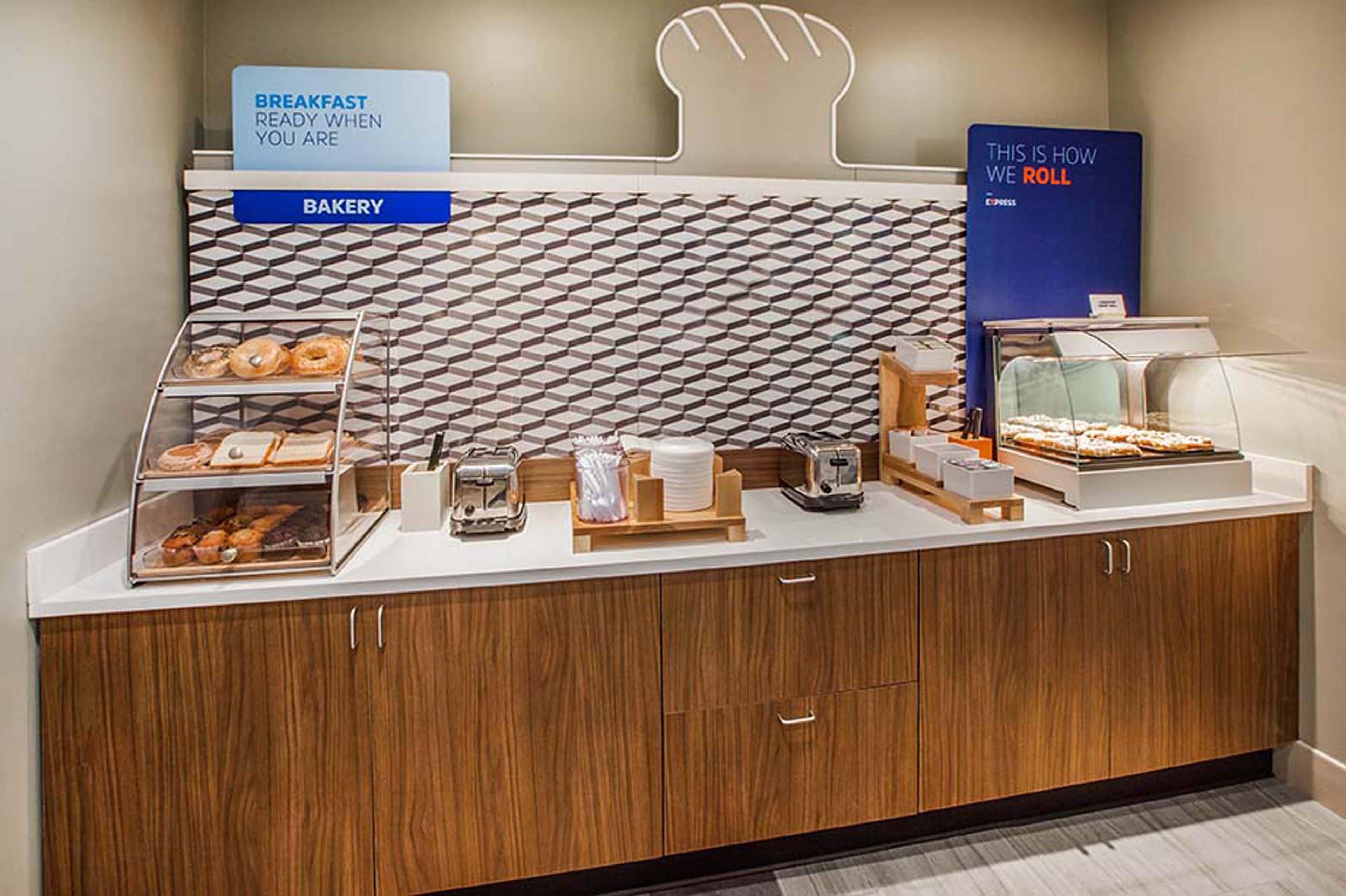 Holiday Inn Express & Suites Covington By Ihg Εξωτερικό φωτογραφία