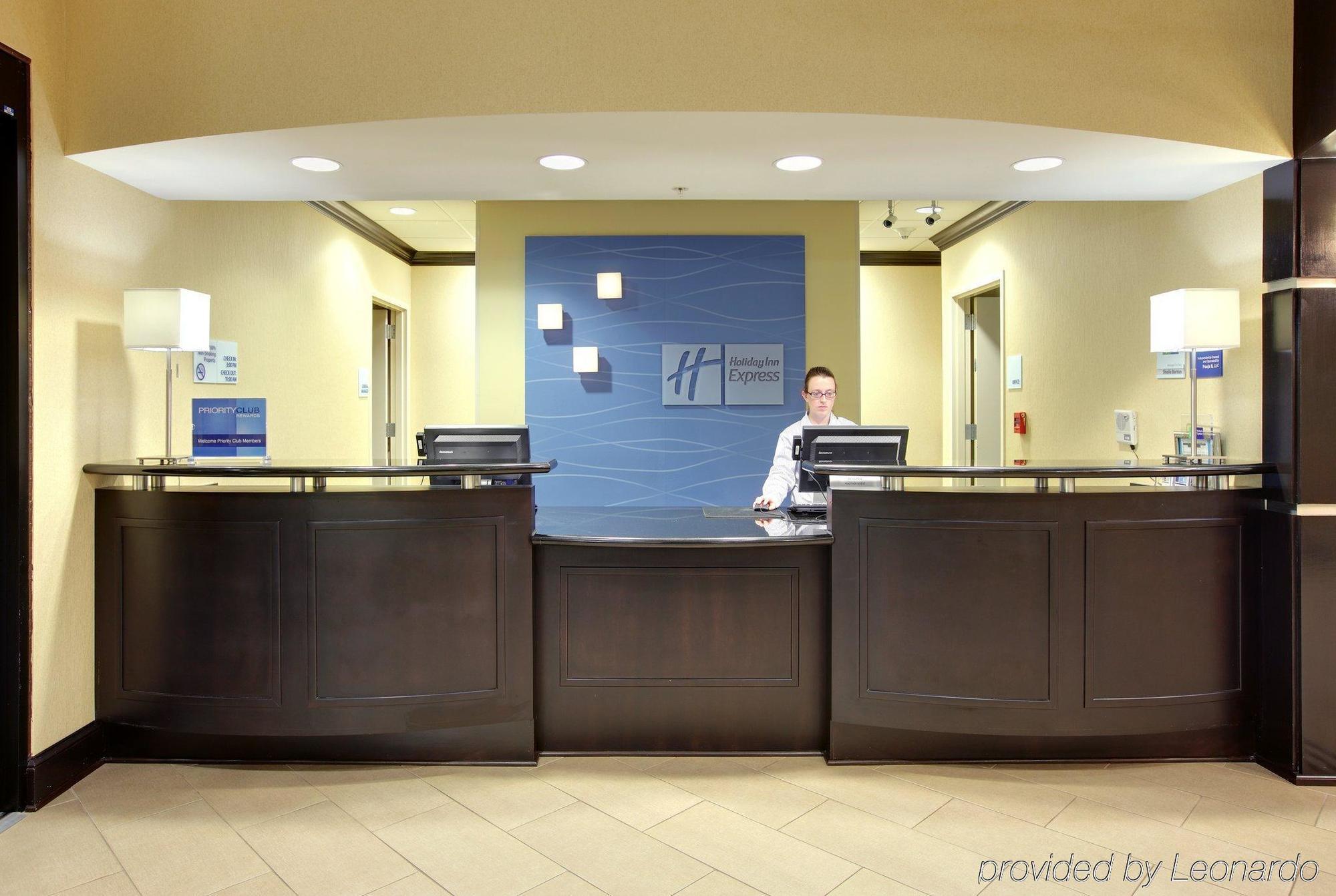 Holiday Inn Express & Suites Covington By Ihg Εσωτερικό φωτογραφία